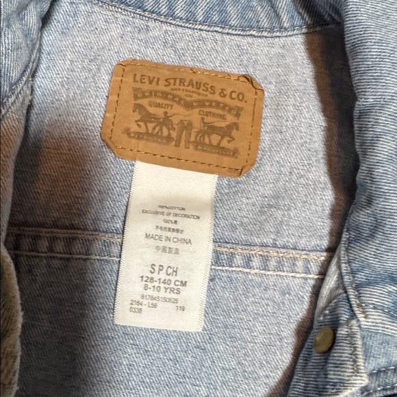 Levi's Kids Classic Light Blue Jean Denim Jacket Girls Small 8-10 - Picture 3 of 3